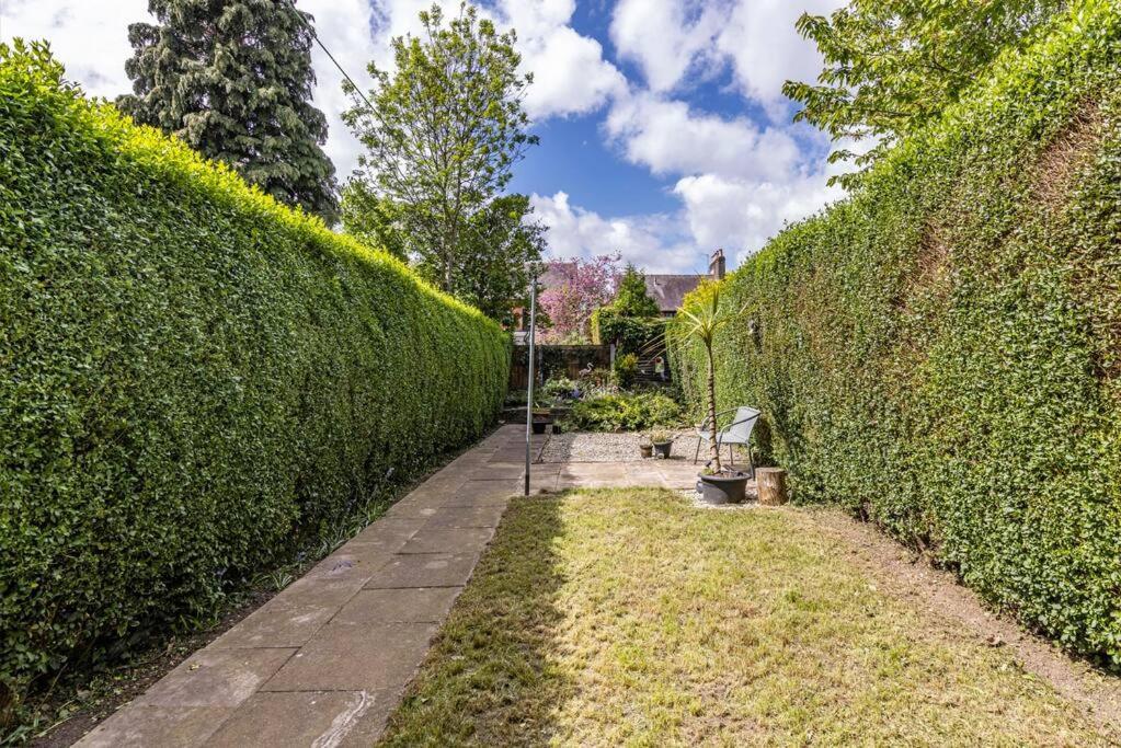 Traditional Quiet Townhouse With Two Bedrooms And Private Garden Great For Airport Crew And Professionals Long Eaton Extérieur photo